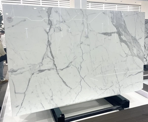 Statuario Venato marble wall
